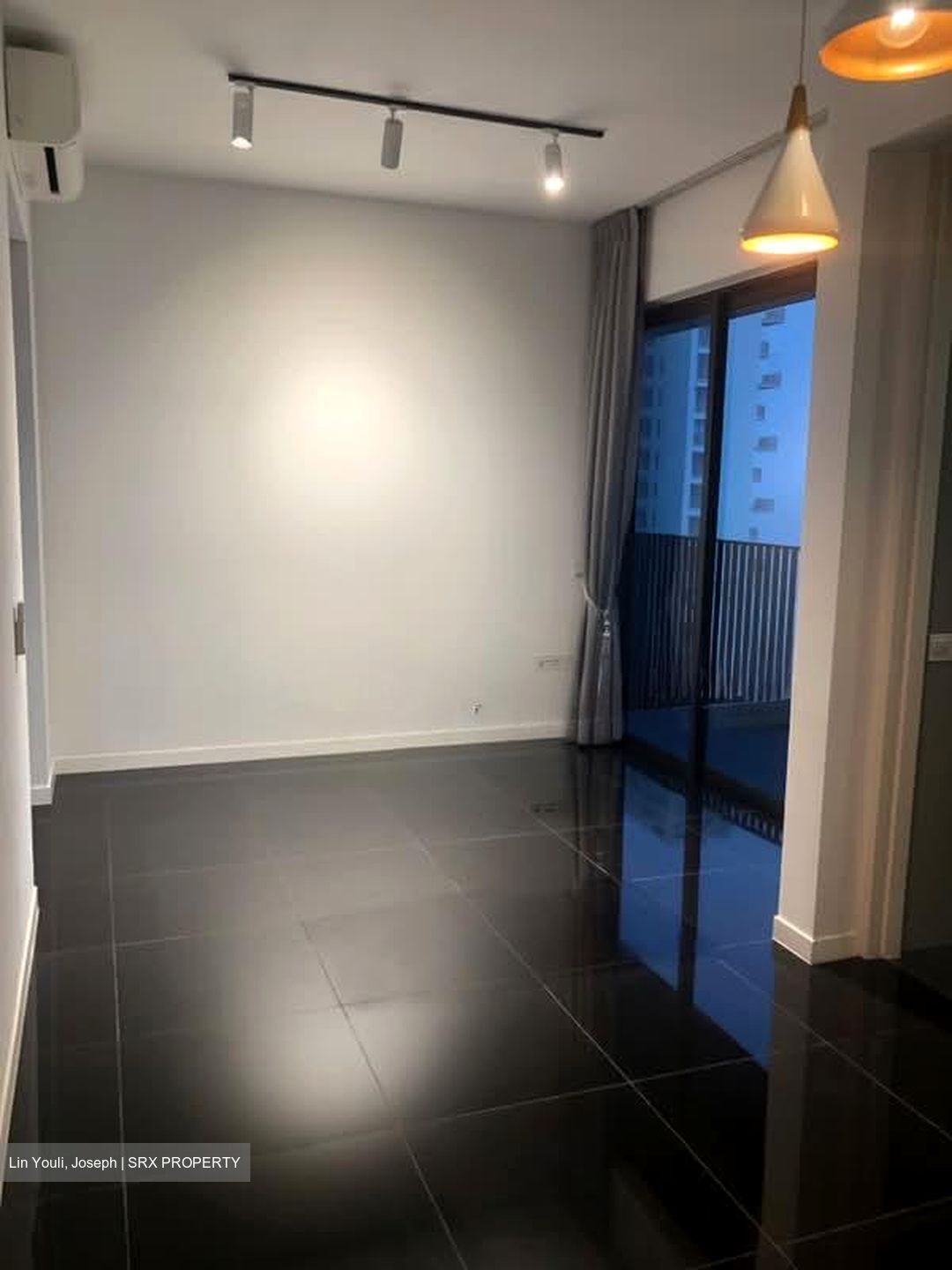 Sky Vue (D20), Condominium #581009091